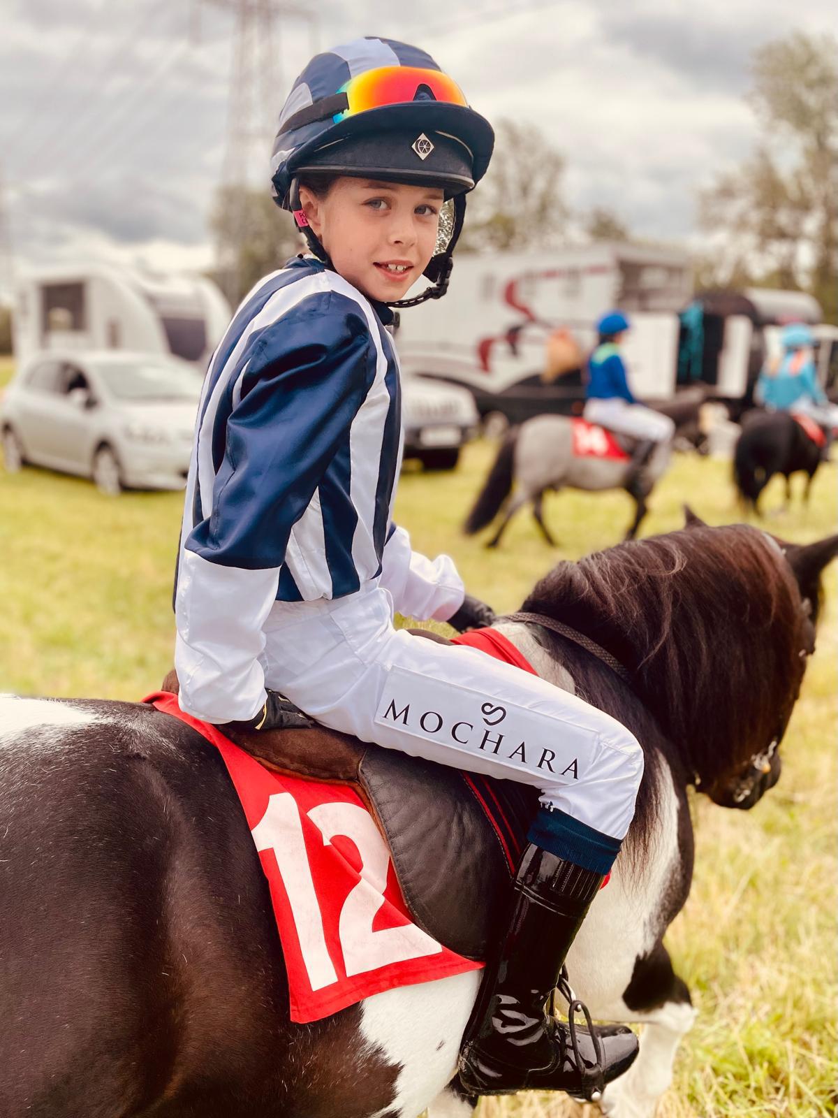 MEET THE MOCHARA MODELS - PART V - HETTY